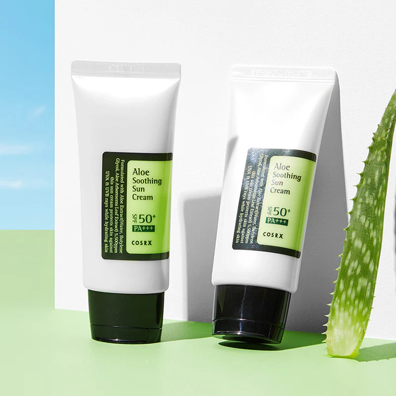 COSRX Aloe Soothing Sun Cream SPF50+ twee tubes met aloë vera blad