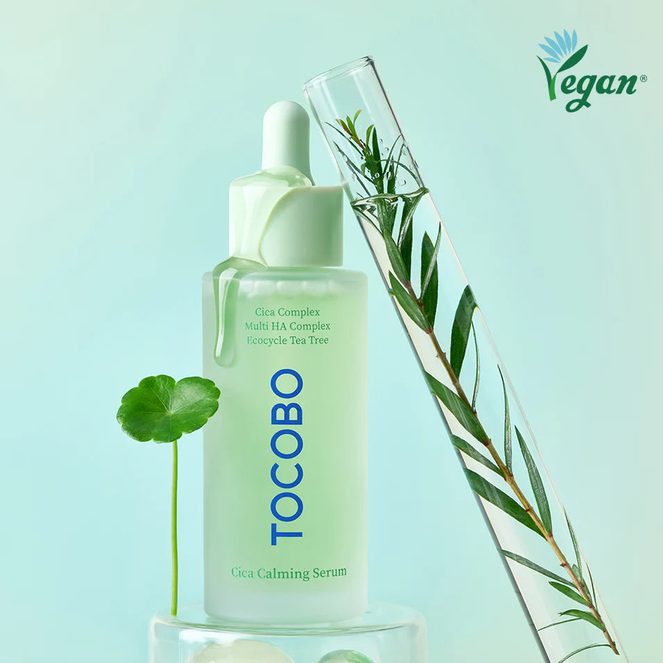 TOCOBO Cica Calming Serum flesje met pipet, lichtgroene serumvloeistof