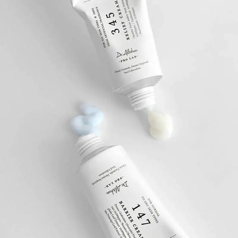 Knijpbare 345 Reliefcrème tube met crème op punt, Dr.Althea