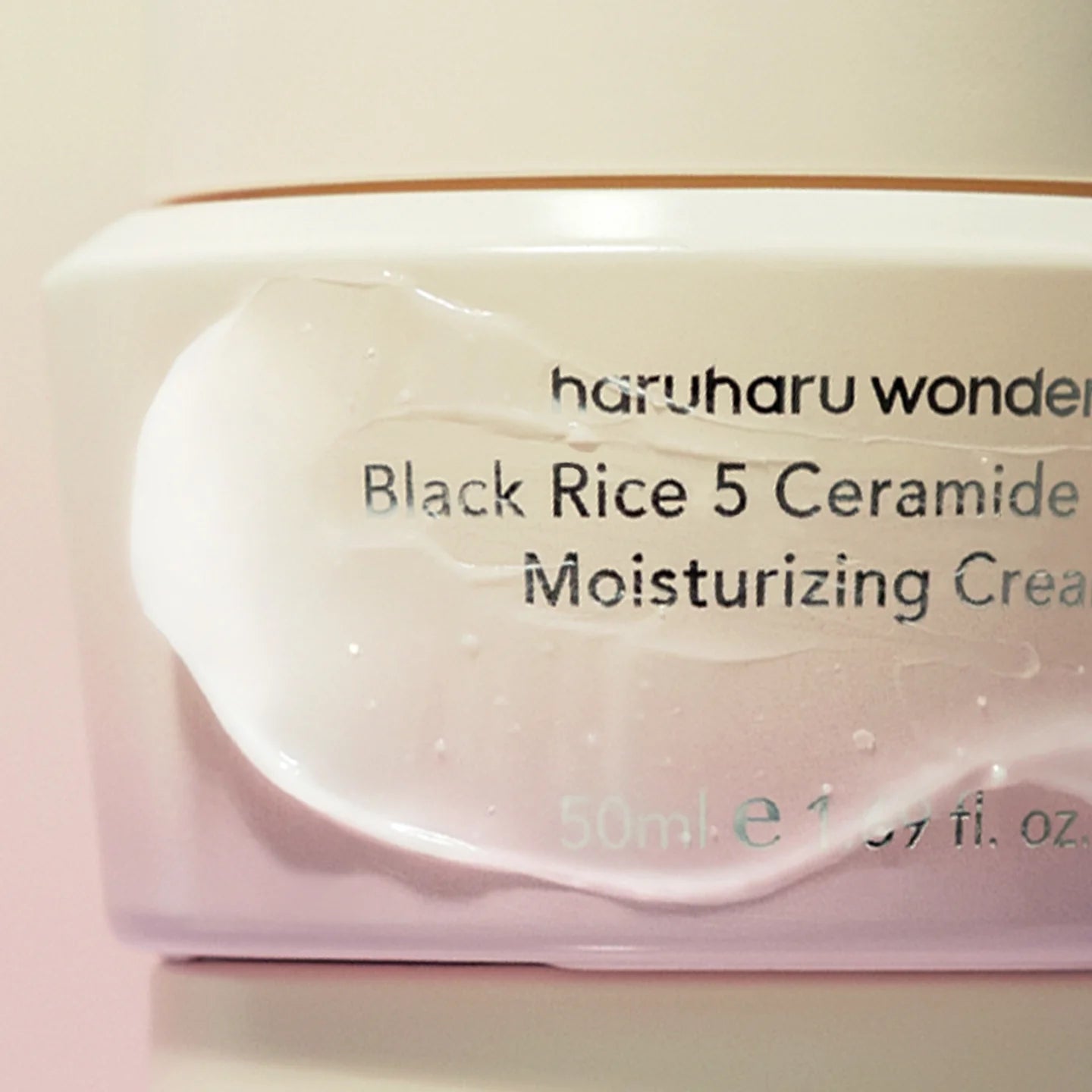 Black Rice 5 Ceramide Barrier Moisturizing Cream texture