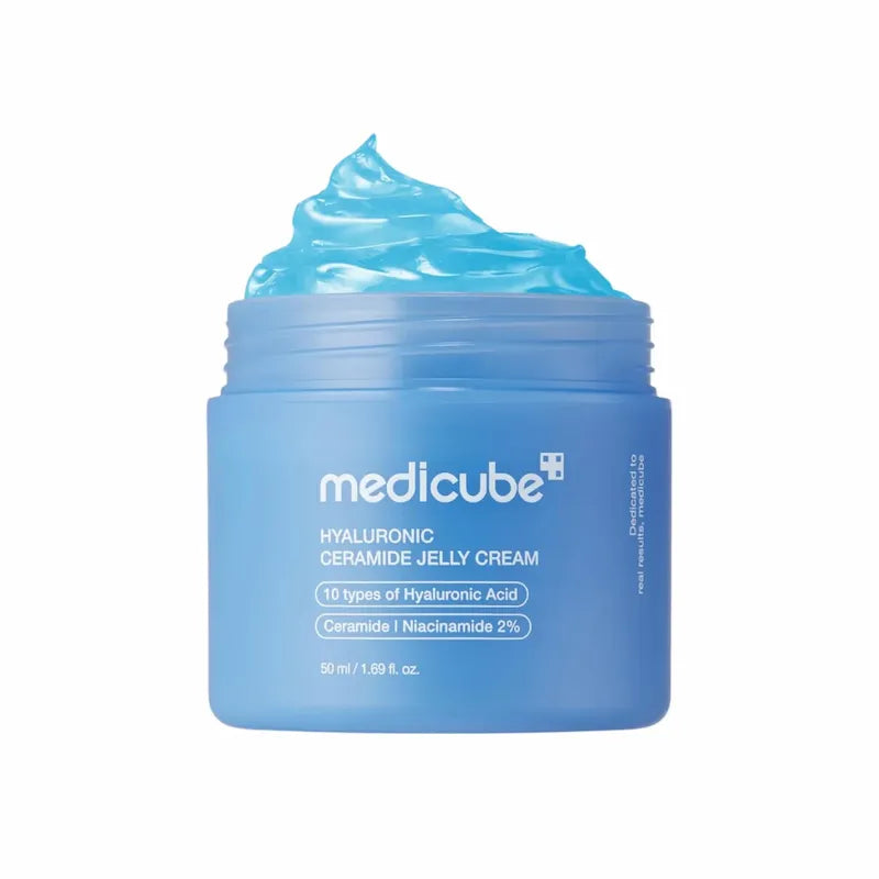 Medicube Hyaluronic Ceramide Jelly Cream 50 ml in een blauwe pot met zichtbare geltextuur.