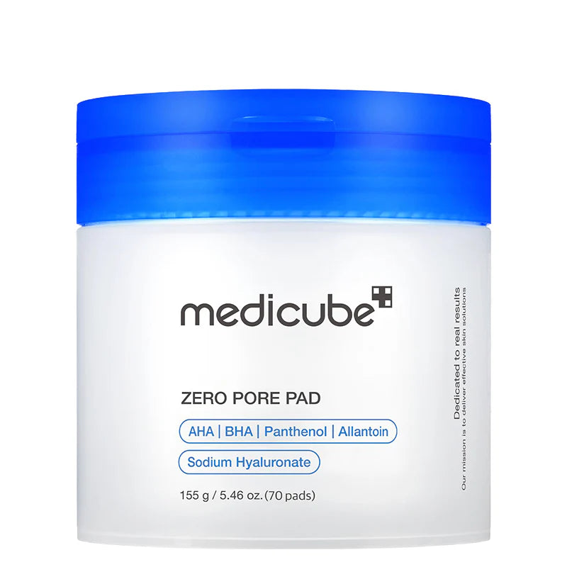 Medicube Zero Pore Pad 2.0 met blauwe dop en duidelijke ingrediëntenvermelding op de voorkant van de verpakking.