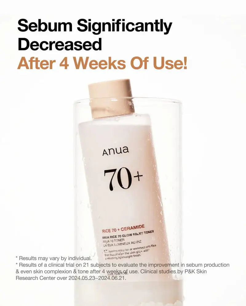 Anua Rice 70 Glow Milky Toner Melkachtige tonerfles Anua 70+ met roomkleurige vloeistof in transparant water