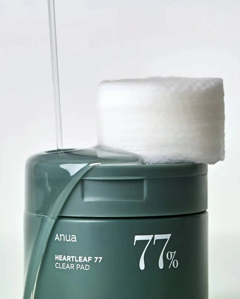 Anua Heartleaf 77% Clear Pad Anua Heartleaf 77% clear pad pot met stapel witte pads en open deksel