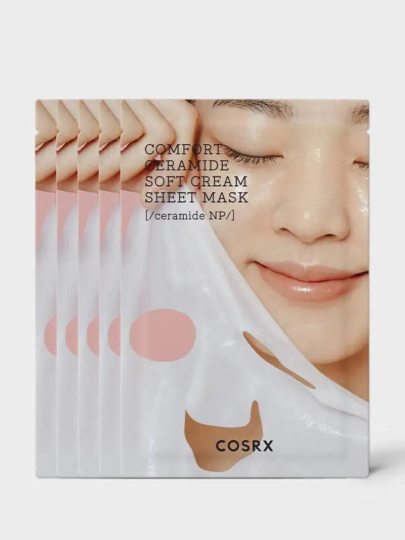 Gezichtsmasker sheetmasker van CORSX in witte verpakking, met close-up van modelgezicht