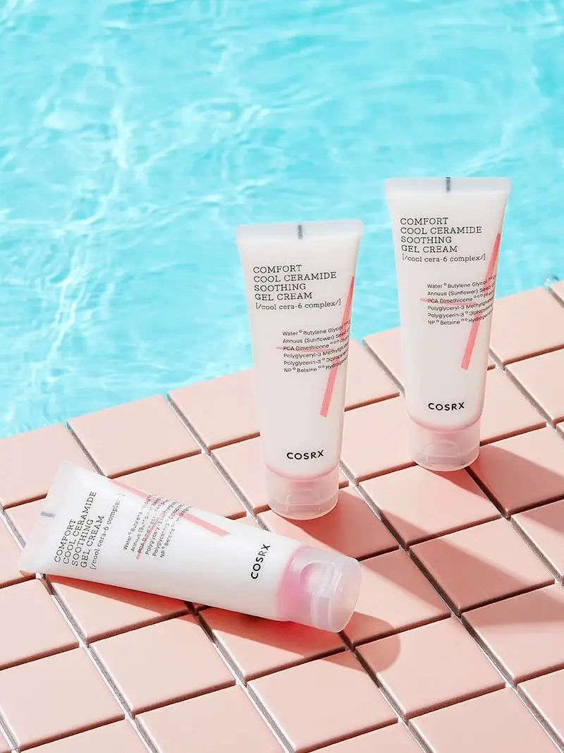 COSRX gel-crème tubes op rek, wit met roze accent