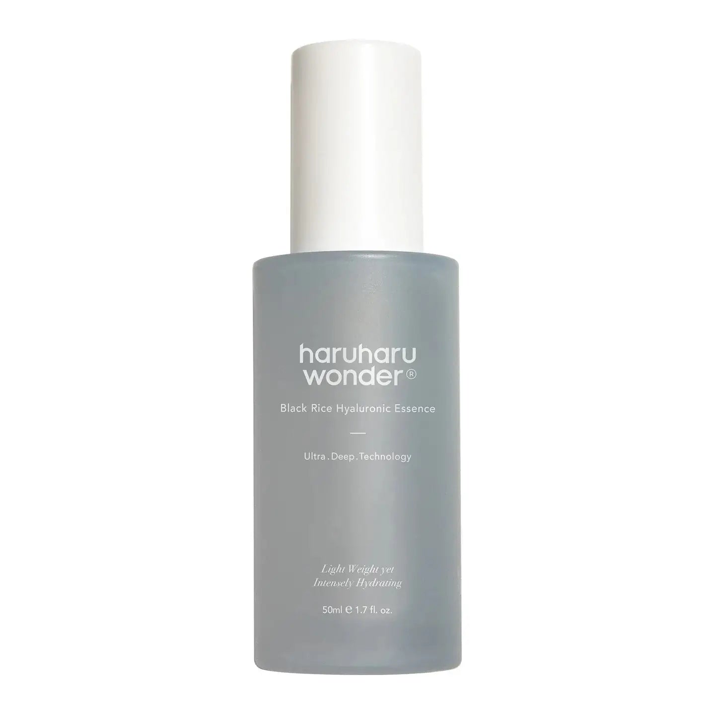 Haruharu WONDER Black Rice Hyaluronic Essence Gezichtsessencefles met witte dop, haruharu wonder®-logo en etikettekst