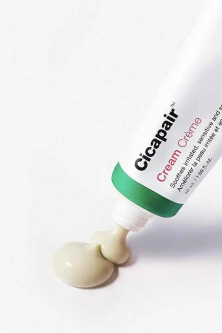 Dr. Jart+ Cicapair Cream Dr.Jart+ Cicapair crème uit de tube, beige klodder op oppervlak