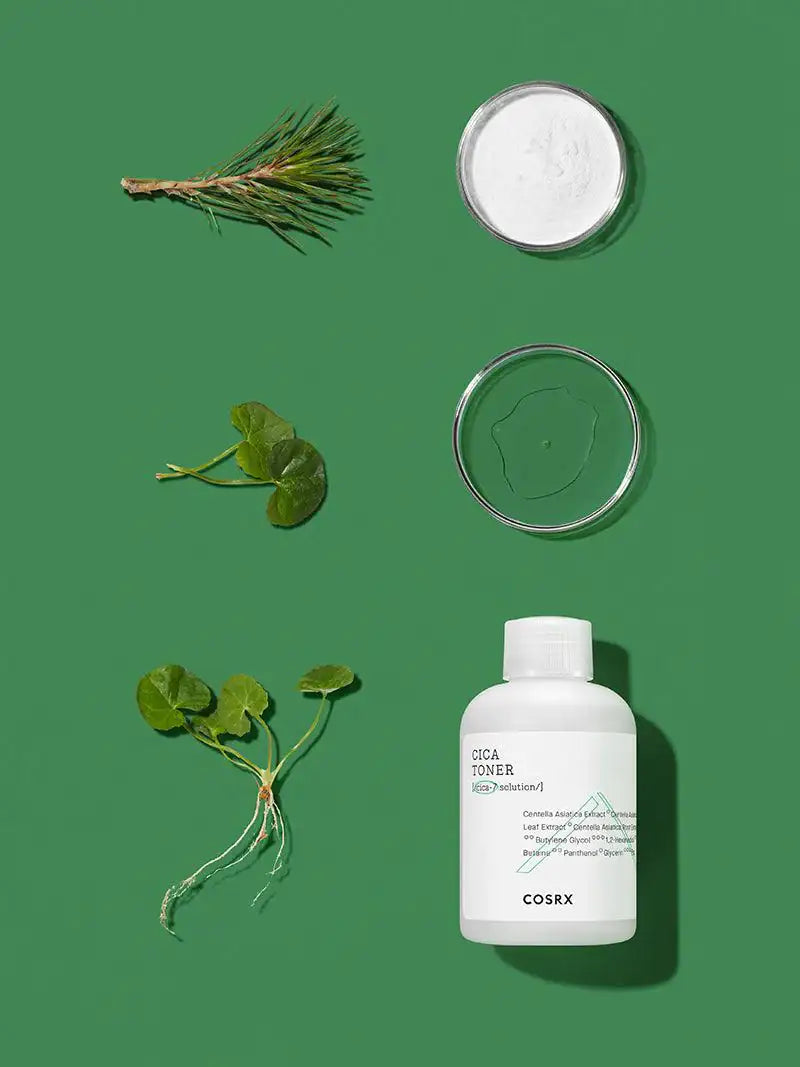 Cica-toner fles met groene cica-planten en poeder in een klein schaaltje