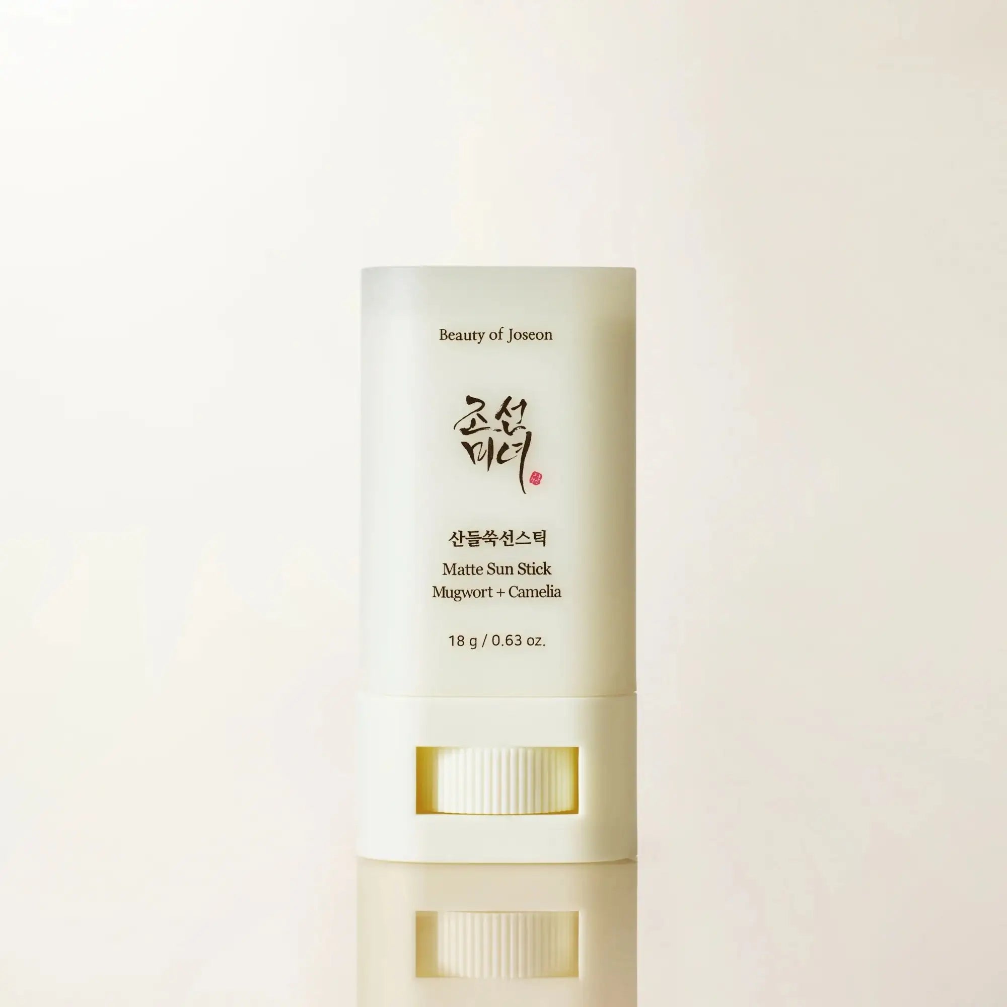 Matte zonnebrandstick Beauty of Joseon SPF 50+ in tube met Mugwort en Camellia