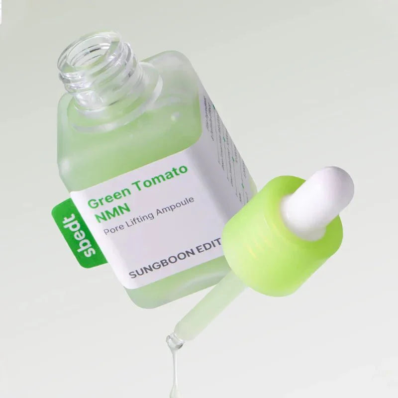 Pipet open SUNGBOON EDITOR Green Tomato NMN Pore Lifting Ampoule – open flesje met pipet en serumtextuur